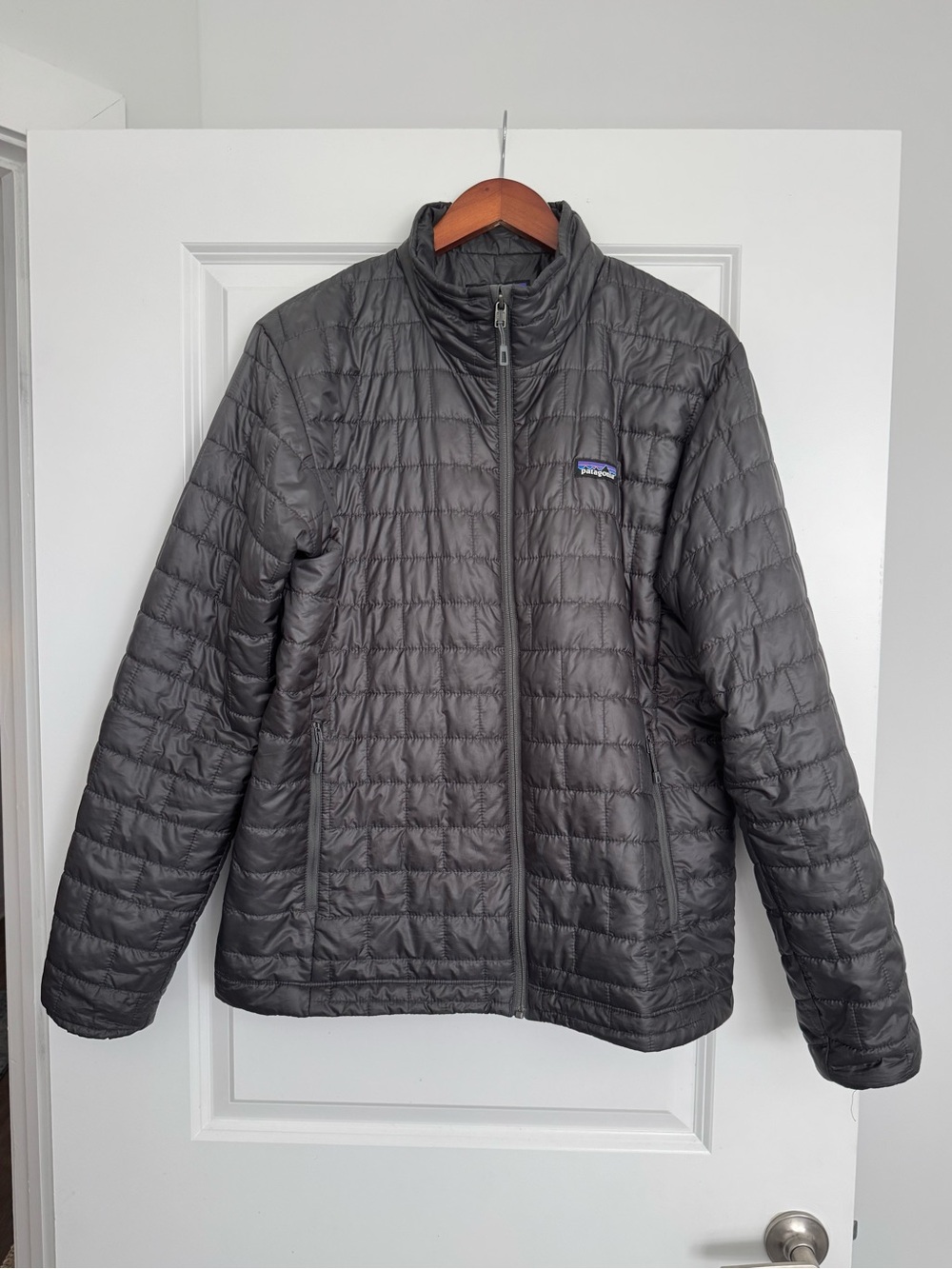 Patagonia nano men’s puff charcoal L jacket